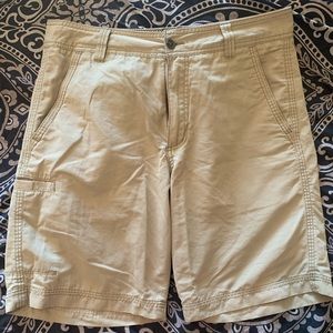 Men’s Khaki Shorts